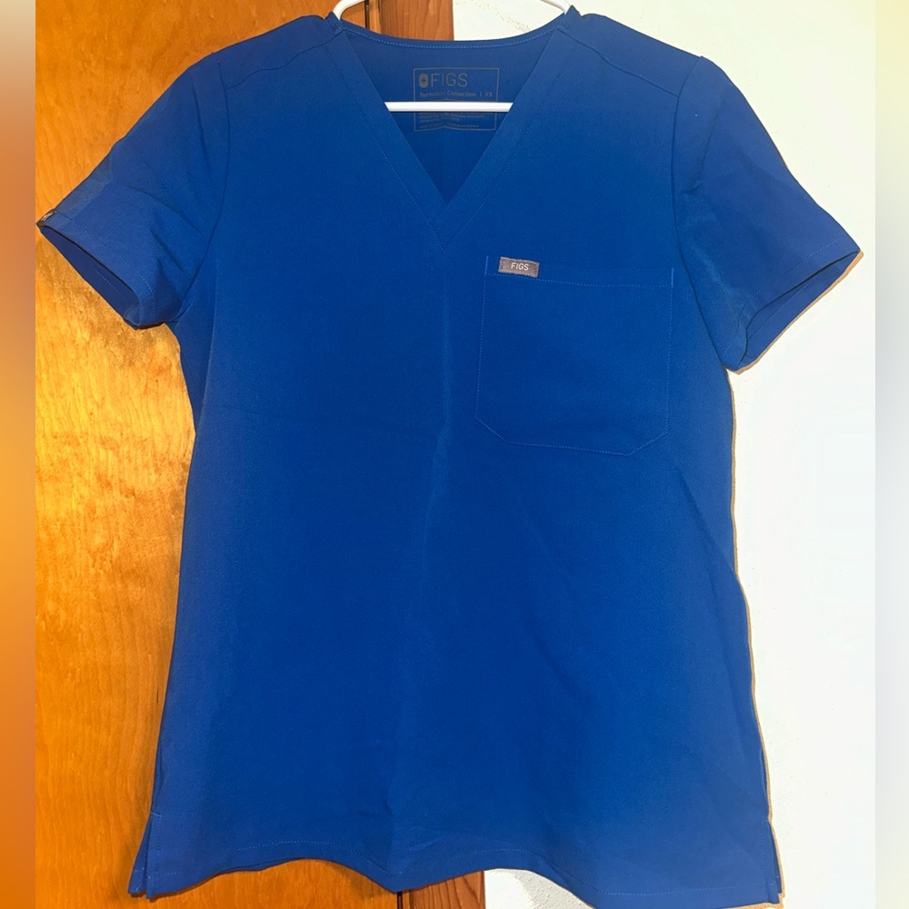 Figs Catarina One-Pocket Scrub Top